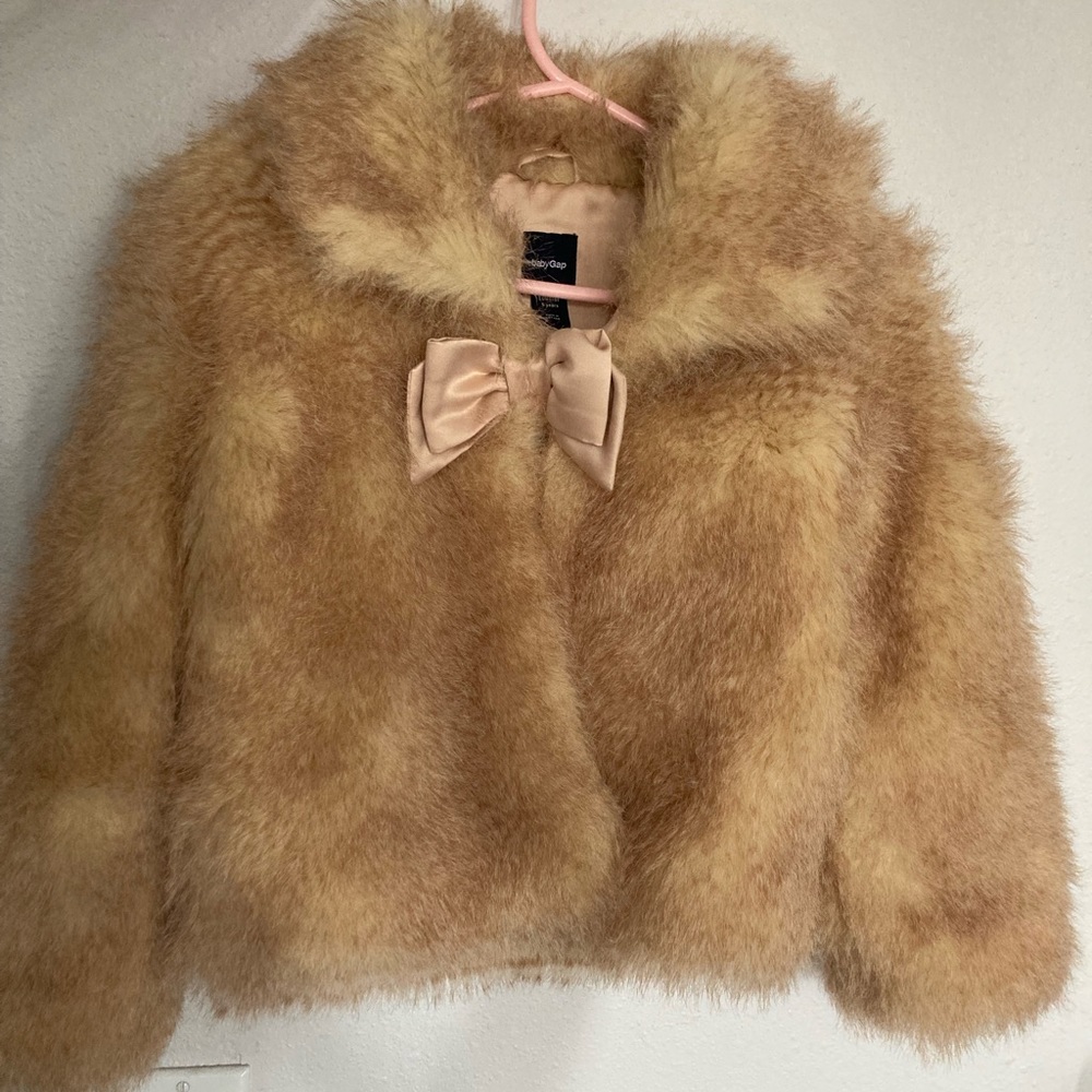 Baby Gap brown fur coat 5t